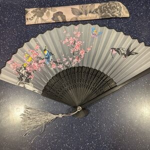 Chinese  Style Folding Fan with Bamboo Ribs, Classic Handheld